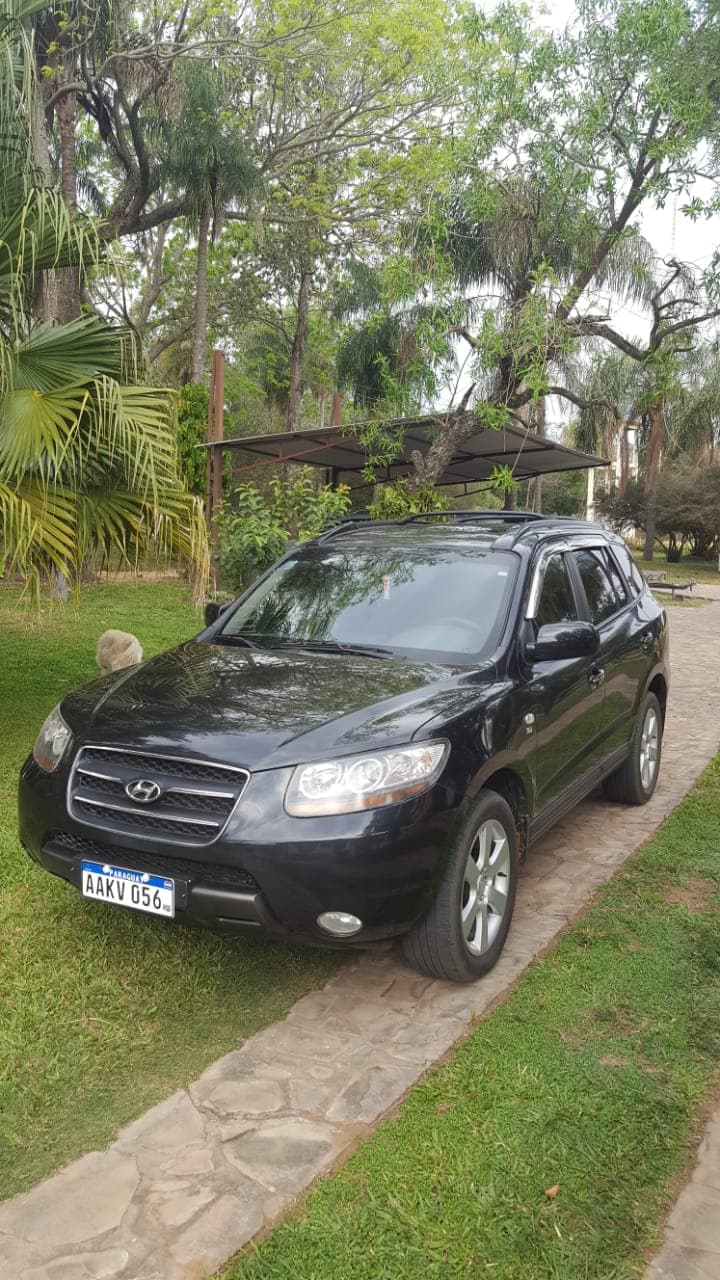 Hyundai Santa Fe 4x4 - Mietwagen Paraguay